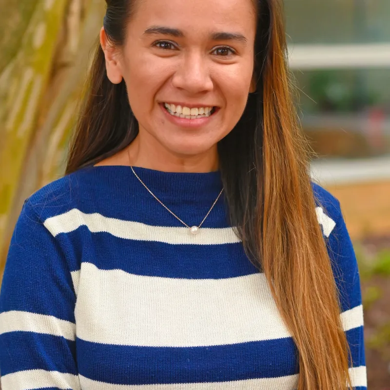 Kirstin Sheldon headshot